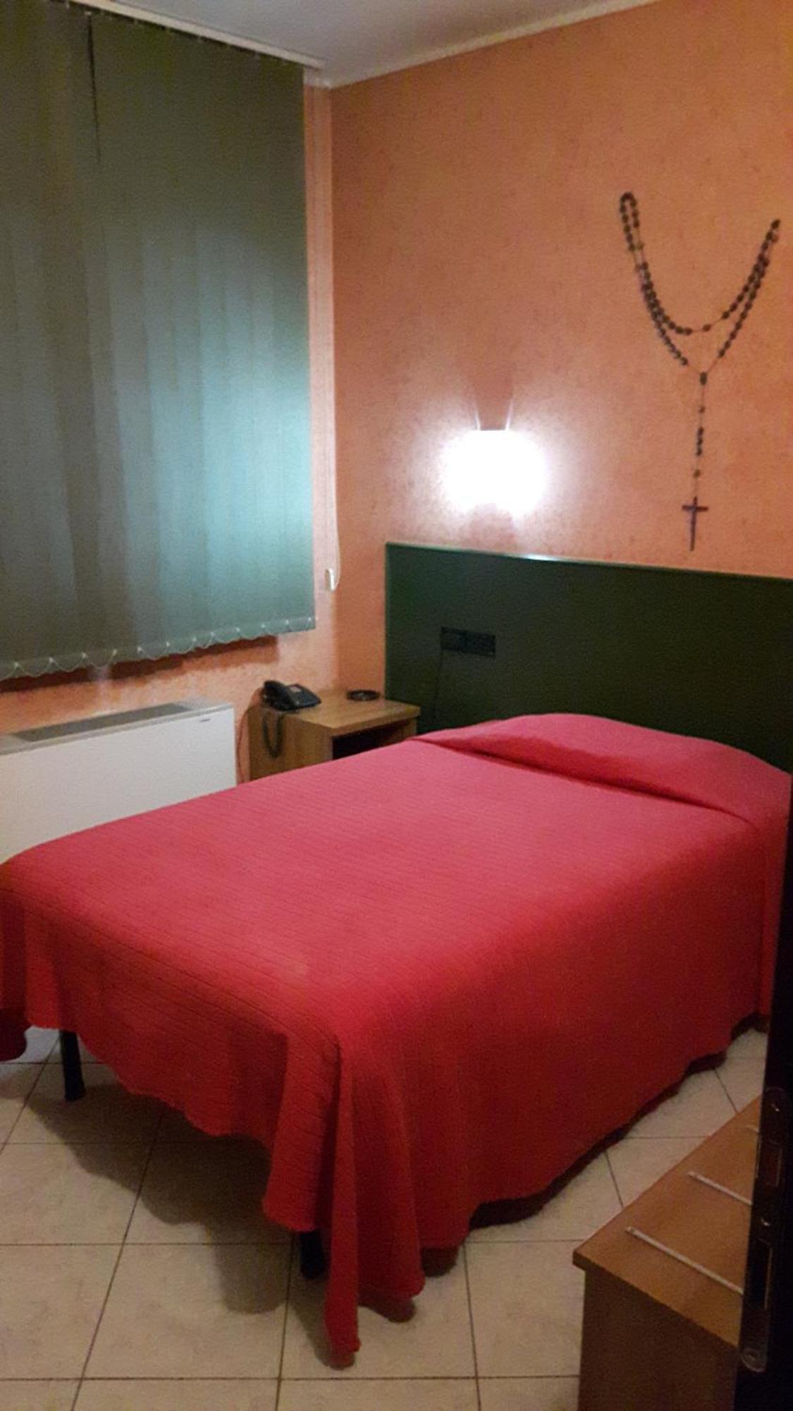 Hotel Armida Castenedolo Buitenkant foto