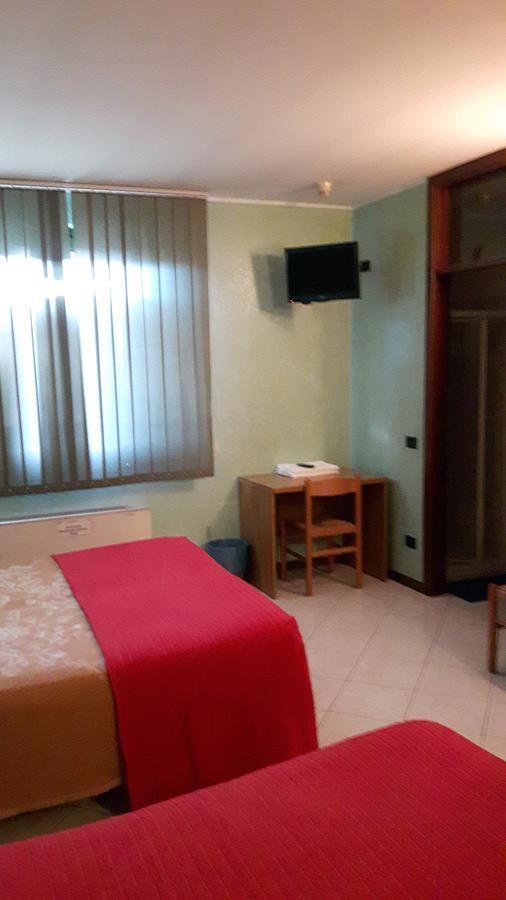 Hotel Armida Castenedolo Buitenkant foto