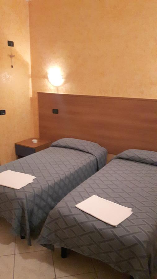 Hotel Armida Castenedolo Buitenkant foto